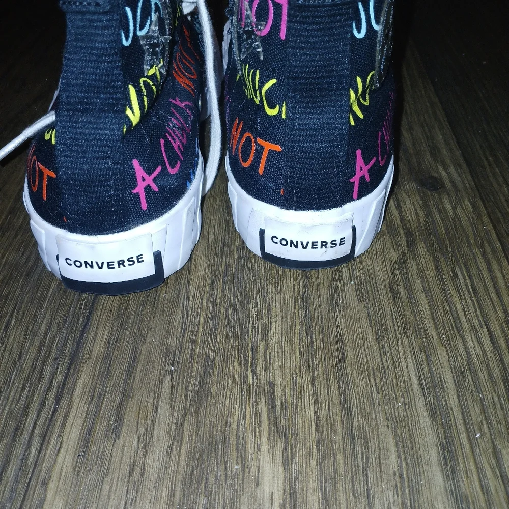 Converse ALL STAR Kids Graffiti Print High-Top Sneakers SZ 4 Girls Lace Up